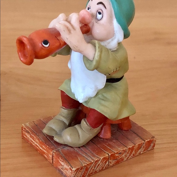 Disney lot of 5 Snow White and the Seven Dwarfs Figurines - Picture 5 of 12